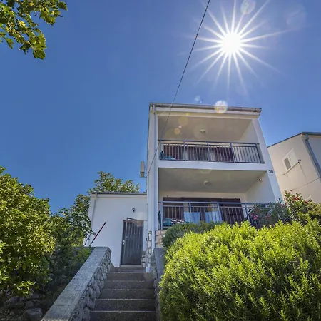 Holiday Home With Pool In Klenovica Dom wakacyjny Klenovica
